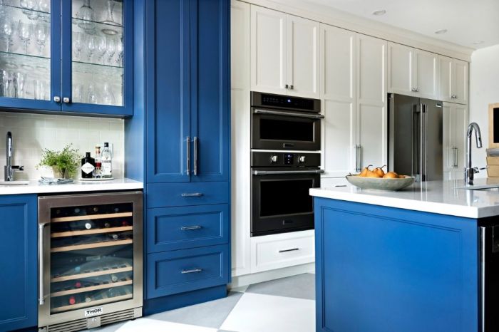 Light blue kitchen decor