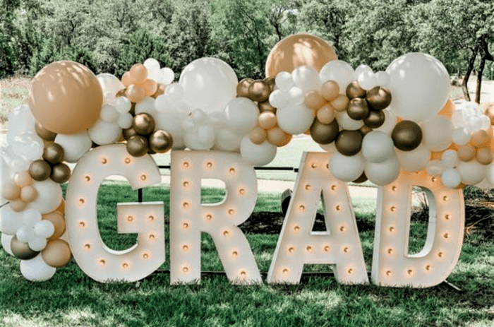 Grad table decor ideas