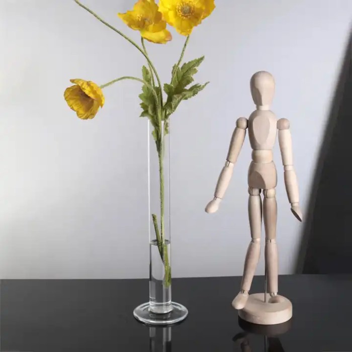 Large tall clear vase decor ideas