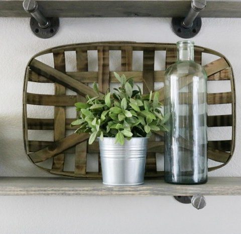 Farmhouse kitchen shelf decor