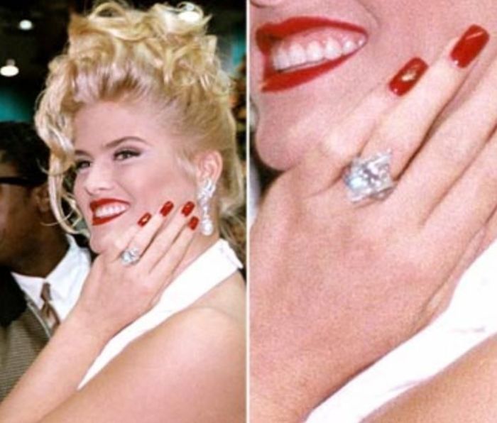 Anna nicole smith wedding dress