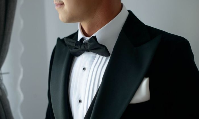 Groom suit bridesmaid groomsman