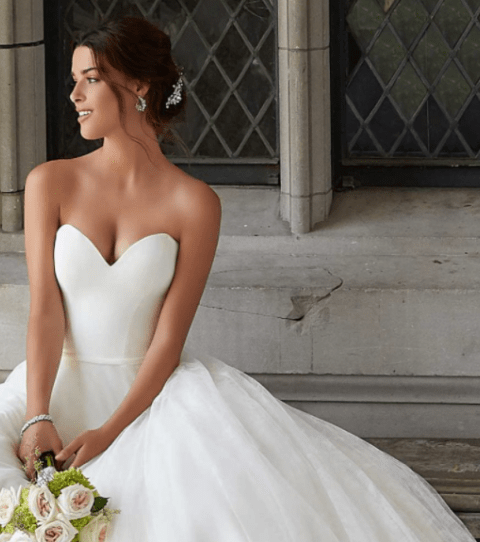 Chiffon strapless wedding dress